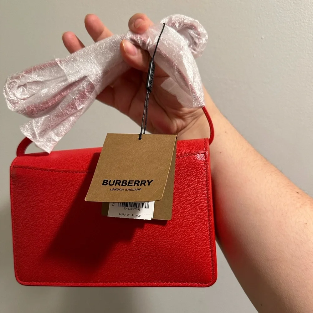NEW Red Burberry crossbody - Picture 2 of 10